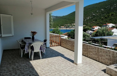 Pokrivenik Apartment | Apartment Zaraće (65881-A1) - Gdinj - island Hvar