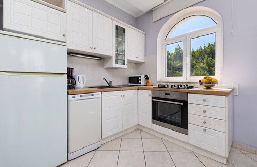 Porat Apartment | Apartment Zlendić very close to the sea