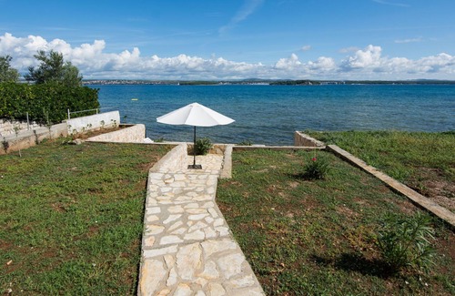 Kraj Apartment | Apartments Aquamarine (14555-A2) - Tkon - island Pasman