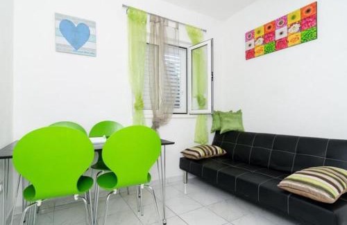 Kobas Apartment | Apartments Ammos - One Bedroom Apartment with Shared Terrace and Sea View Veliki
