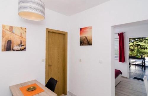 Kobas Apartment | Apartments Ammos - One Bedroom Apartment with Shared Terrace and Sea View Mali
