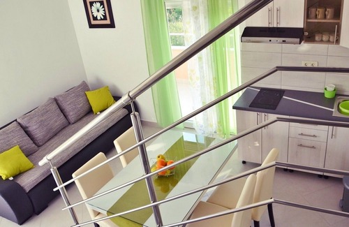 Vinisce Apartment | Apartments Anamarija, (14981), Vinišće, Croatia