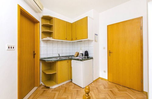 Trogir Apartment | Apartments and Rooms Iva (47621-A9) - Trogir