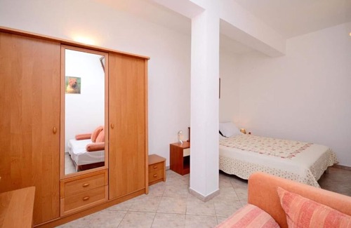 Vintijan Apartment | Apartments Bovarović (72641-A2) - Pula