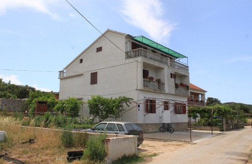 Kraj Apartment | Apartments by the sea Tkon, Pasman - 8218