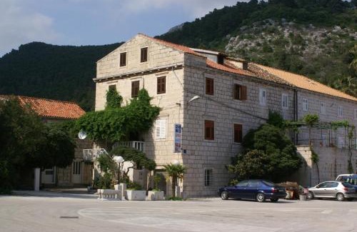 Trstenik Apartment | Apartments by the sea Trstenik, Peljesac - 4511