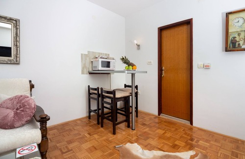 Znjan Apartment | Apartments Cordis