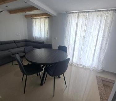 Brsec Apartment | Apartments Damir with Sea View