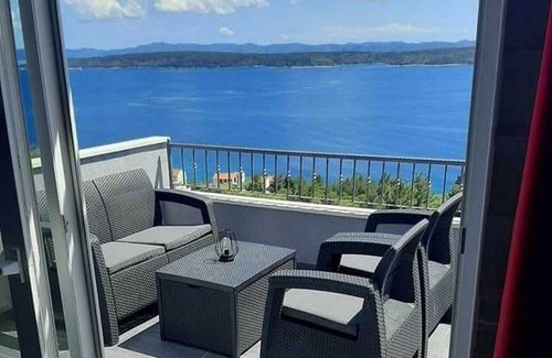 Zavala Apartment | Apartments Dobrila - One Bedroom Apartment with Terrace and sea view - B1