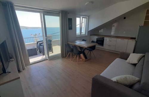 Zavala Apartment | Apartments Dobrila - Superior Two Bedroom Apartment with Terrace and sea view - B2