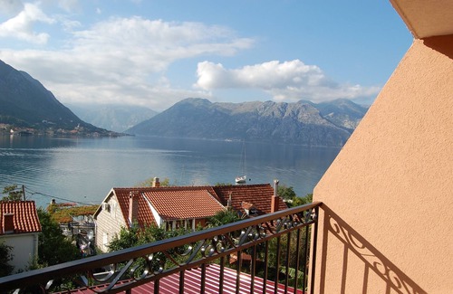 Kotor Hotel | Apartments Dobrotski Dvori