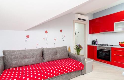 Banici Apartment | Apartments Donita - Comfort Two Bedroom Apartment with Balcony and Sea View