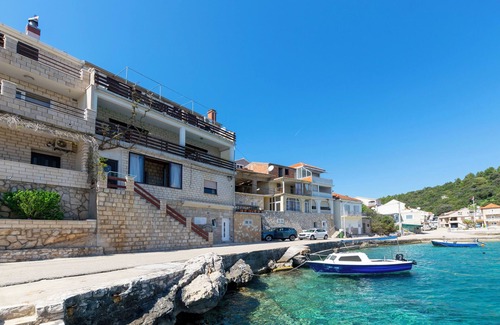 Zavalatica Apartment | Apartments First row (97721-A2) - Zavalatica