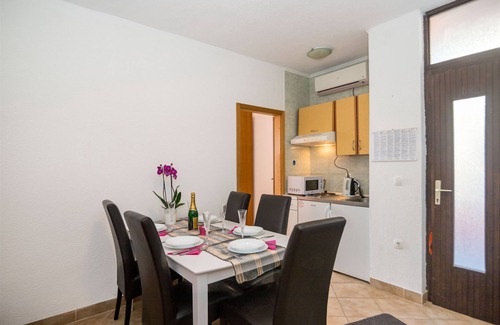 Pisak Apartment | Apartments Galic (30441-A2) - Pisak