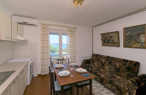 Kraj Apartment | Apartments Irena (16831-A1) - Tkon - island Pasman