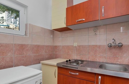 Pokrivenik Apartment | Apartments Igor (44141-A2) - Gdinj - island Hvar