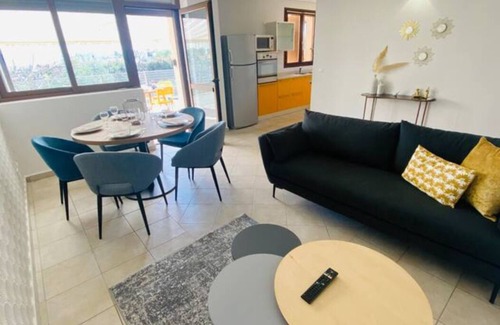 Solenzara Apartment | Apartments in private residence with sea view, quiet and close to shops and beaches.