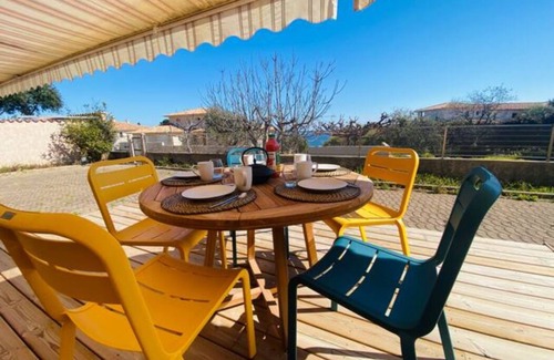 Solenzara Apartment | Apartments in private residence with sea view, quiet and close to shops and beaches.