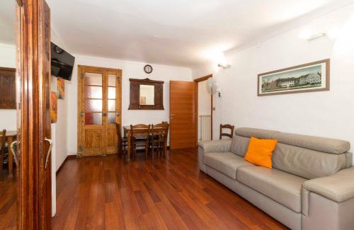Historic Centre Apartment | Apartments in Turin, Italy