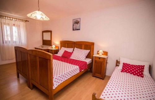 Veli Losinj Apartment | Apartments in Veli Losinj 14929