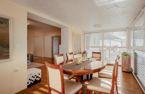 Bezigrad District Apartment | Apartments in Villa Olimp