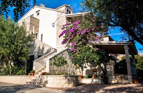 Dugi Rat Apartment | Apartments Iskra, (14394), Duće, Croatia