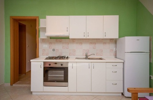 Cove Basina (Jelsa) Apartment | Apartments Ivo (38671-A3) - Basina