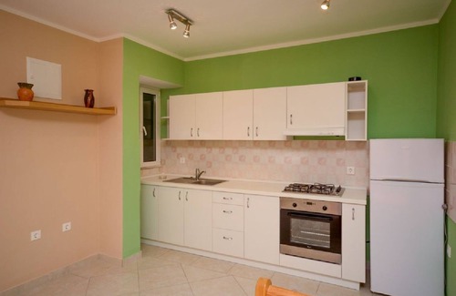 Cove Basina (Jelsa) Apartment | Apartments Ivo (38671-A4) - Basina