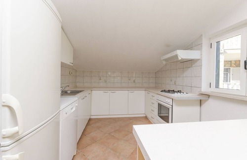Cove Basina (Jelsa) Apartment | Apartments Ivo (38671-A7) - Basina