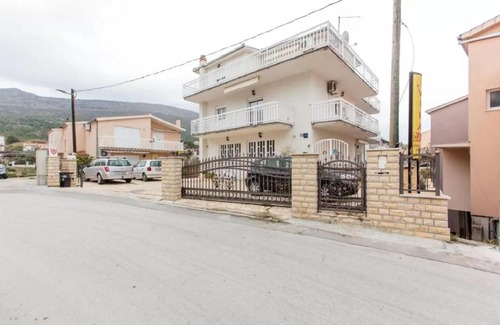 Podstrana Apartment | Apartments Knez - 100 m from beach