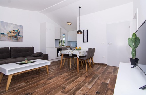 Okrug Gornji Apartment | Apartments Lumini (32431-A2) - Okrug Gornji (Ciovo)