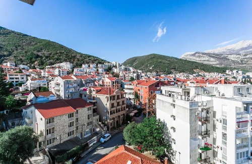 Budva Apartment | Apartments LORA 13.Jula,15