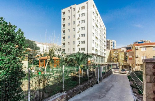 Budva Apartment | Apartments LORA 13.Jula,15