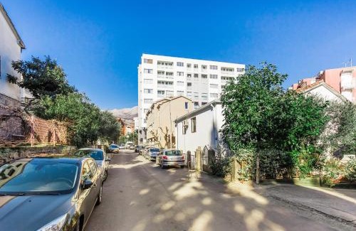 Budva Apartment | Apartments LORA 13.Jula, 15