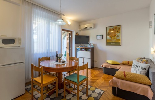 Porec Apartment | Apartments Marko, (13099), Porec, hr
