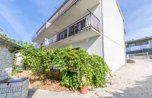 Primosten Apartment | Apartments Matejka (57391-A2) - Primosten