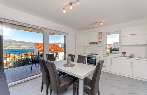 Municipality of Trogir Apartment | Apartments Mia (77371-A2) - Arbanija (Ciovo)