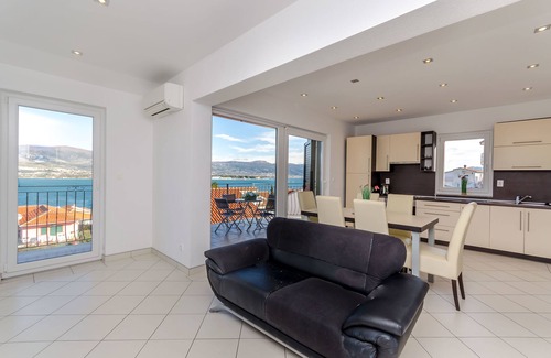 Municipality of Trogir Apartment | Apartments Mia (77371-A3) - Arbanija (Ciovo)