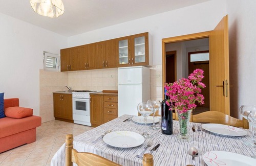 Vinisce Apartment | Apartments Mirko, (11848), Vinišće, Croatia