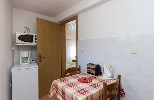 Kolocep Island Apartment | Apartments Miskovic - Studio Apartment with Balcony and Sea View (East)
