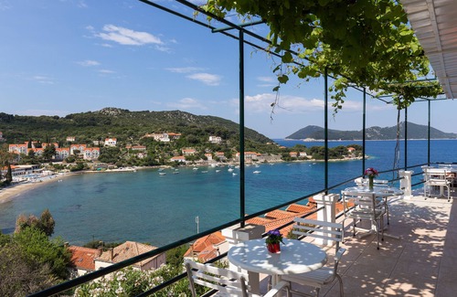 Kolocep Island Apartment | Apartments Miskovic - Studio Apartment with Balcony and Sea View (East)