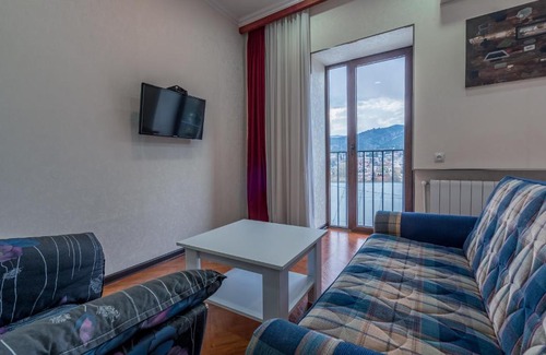 Avlabari Apartment | Apartments near Metekhi Cathedral