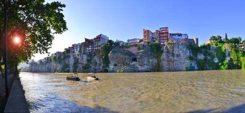 Avlabari Apartment | Apartments Of Aurumi