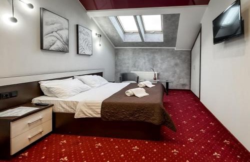 Kosuv Stary Apartment | Apartments On Zaliznychna 49