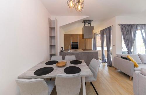 Murter Apartment | Apartments Opat