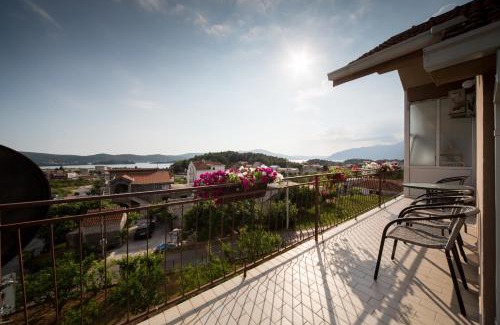 Mrcevac House | Apartments Pavićević