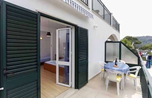 Saplunara Apartment | Apartments Posta - Studio with Balcony and Sea View