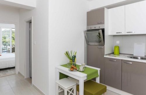 Saplunara Apartment | Apartments Posta - Superior One-Bedroom Apartment with Terrace and Sea View - Apartman 7