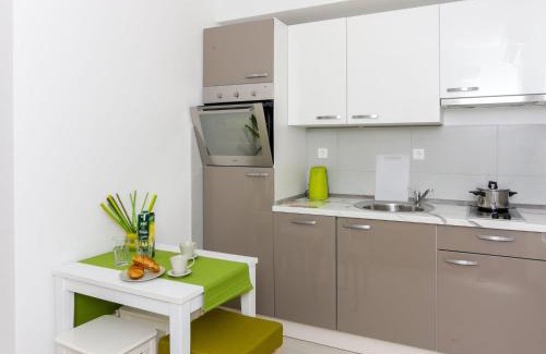 Saplunara Apartment | Apartments Posta - Superior One-Bedroom Apartment with Terrace and Sea View - Apartman 7