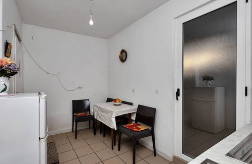 Bogomolje Apartment | Apartments Robinzon Milivoj (58971-A2) - Bogomolje
